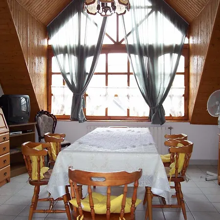 Haus Martha Gazde/Camere de închiriat Balatonudvari